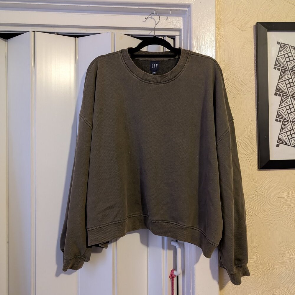 GAP Heavyweight French Terry Oversized Sweatshirt in army green